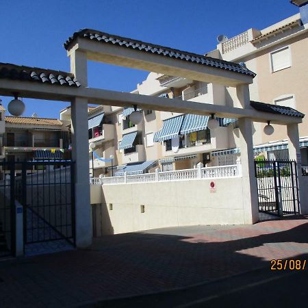 Apartamento a 100m de la playa Torrevieja Exterior foto