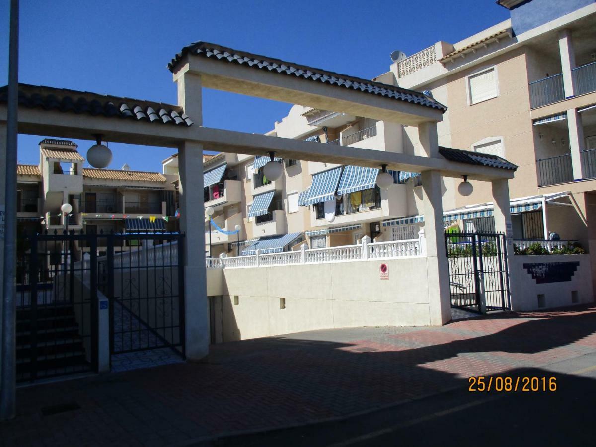 Apartamento a 100m de la playa Torrevieja Exterior foto
